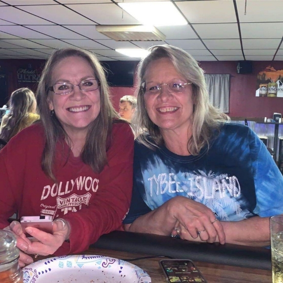 Meet your Posher, Lisa - Picture 2 of 2